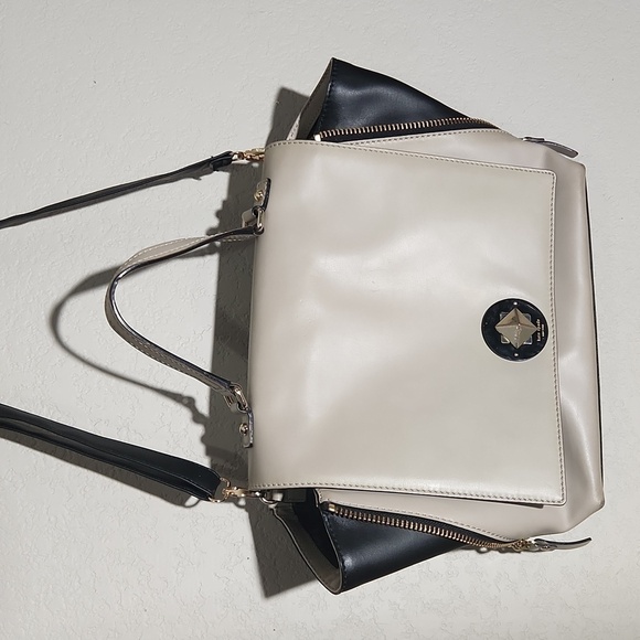 Kate Spade Purse good condion has some scuffs -latch and indent strap non ks - Picture 1 of 15